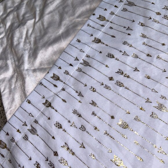 Bebe baby pink white‎ gold arrow super soft blanket - Picture 1 of 6